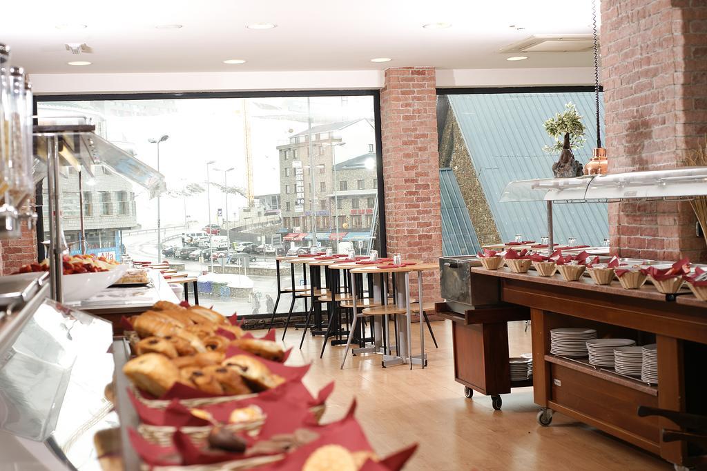 Hotel Les Neus Пас де ла Каса Екстериор снимка